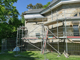 Einrüstung der Weingartenkapelle (© Karl-Franz Thiede)